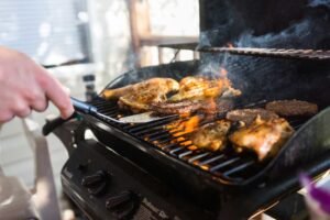 Gasgrill mit zwei Brennern: Der komplette Kaufratgeber 2026