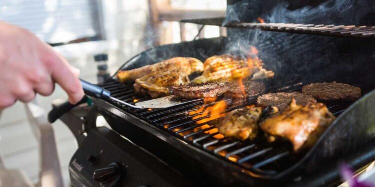 Gasgrill mit zwei Brennern: Der komplette Kaufratgeber 2026