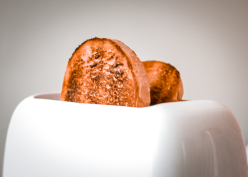 Brotschneidemaschinen erklärt: Aufbau, Funktionsweise und Bauteile im Überblick