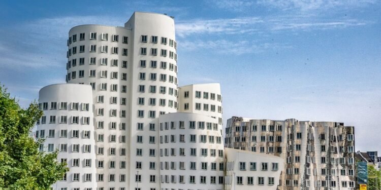 Kompressorkühlung und vorgekühlter Behälter: Kühlsysteme bei Eismaschinen erklärt