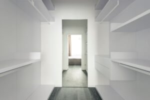 Schranktrocken: So trocknen Sie Wäsche im Schrank richtig und sicher