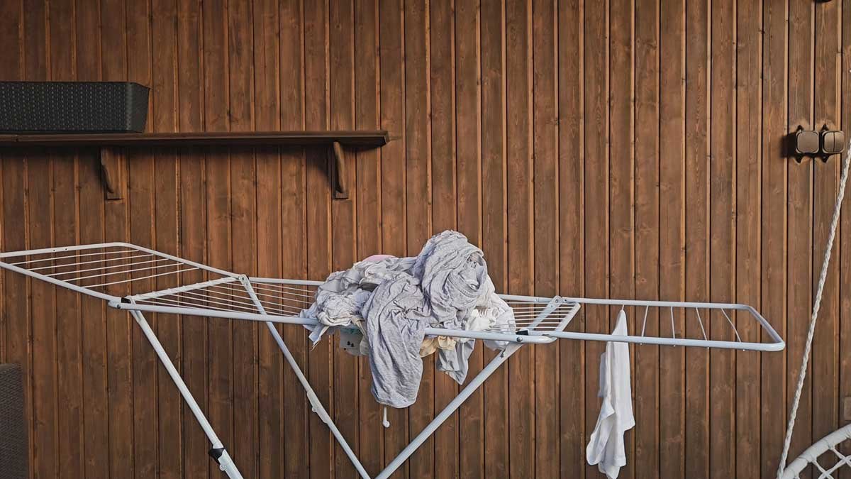 Weiße Wäsche wird grau: So wird sie wieder weiß