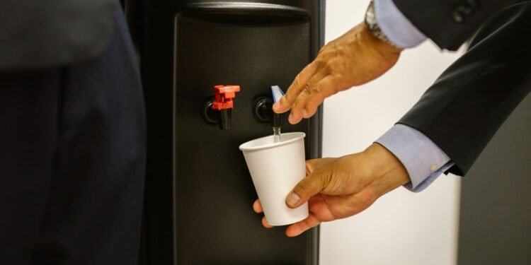 Heißwasserspender erklärt: Funktionsweise, Technik und Vorteile auf einen Blick