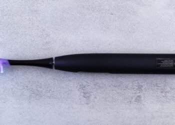 Rotierende vs. oszillierende elektrische Zahnbürste: Welche putzt besser?